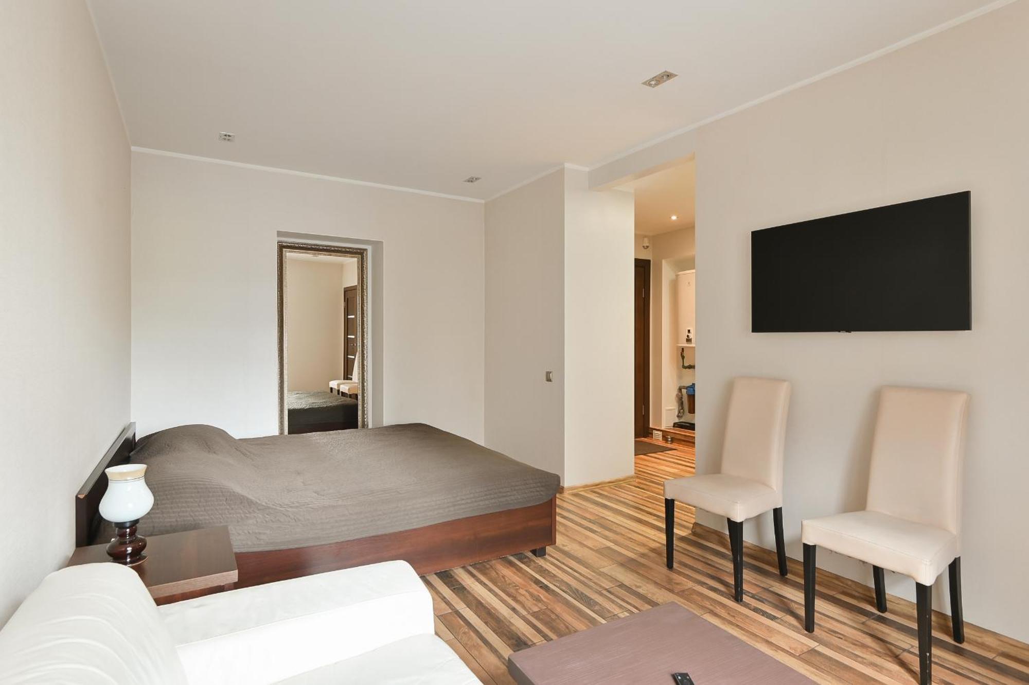 Modern Studio-Apartment In The Centre, Free Parking Riga Ngoại thất bức ảnh